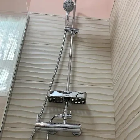 דירה Modern On The *